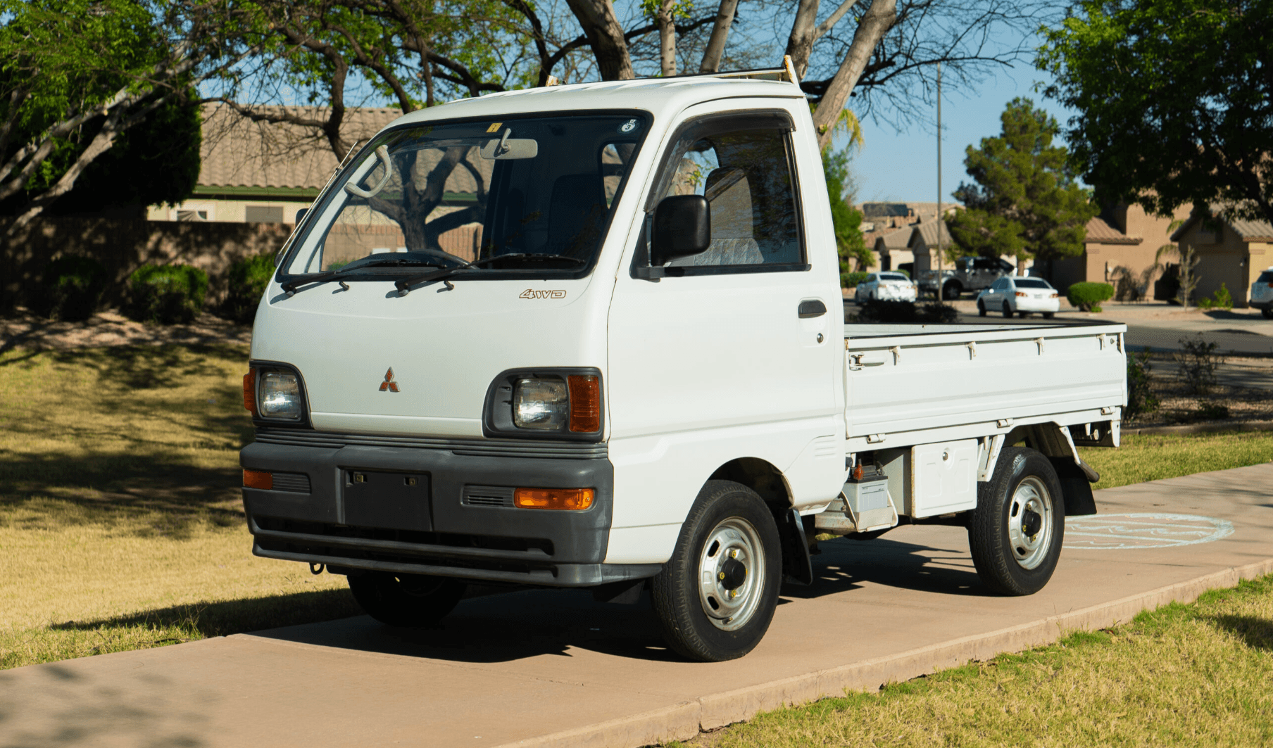 Mitsubishi Minicab kei truck - 1966–Present